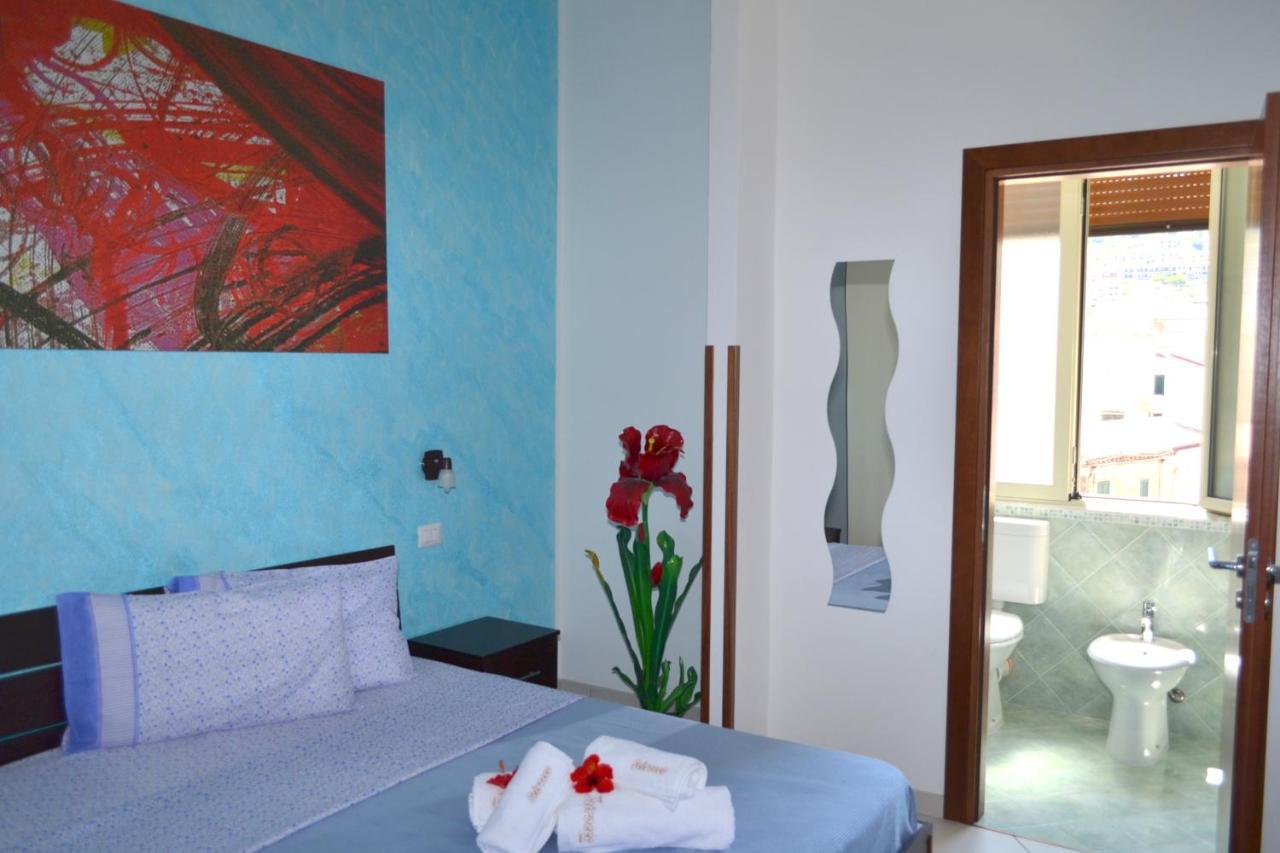 Scirocco Bed and Breakfast Cefalù Rum bild