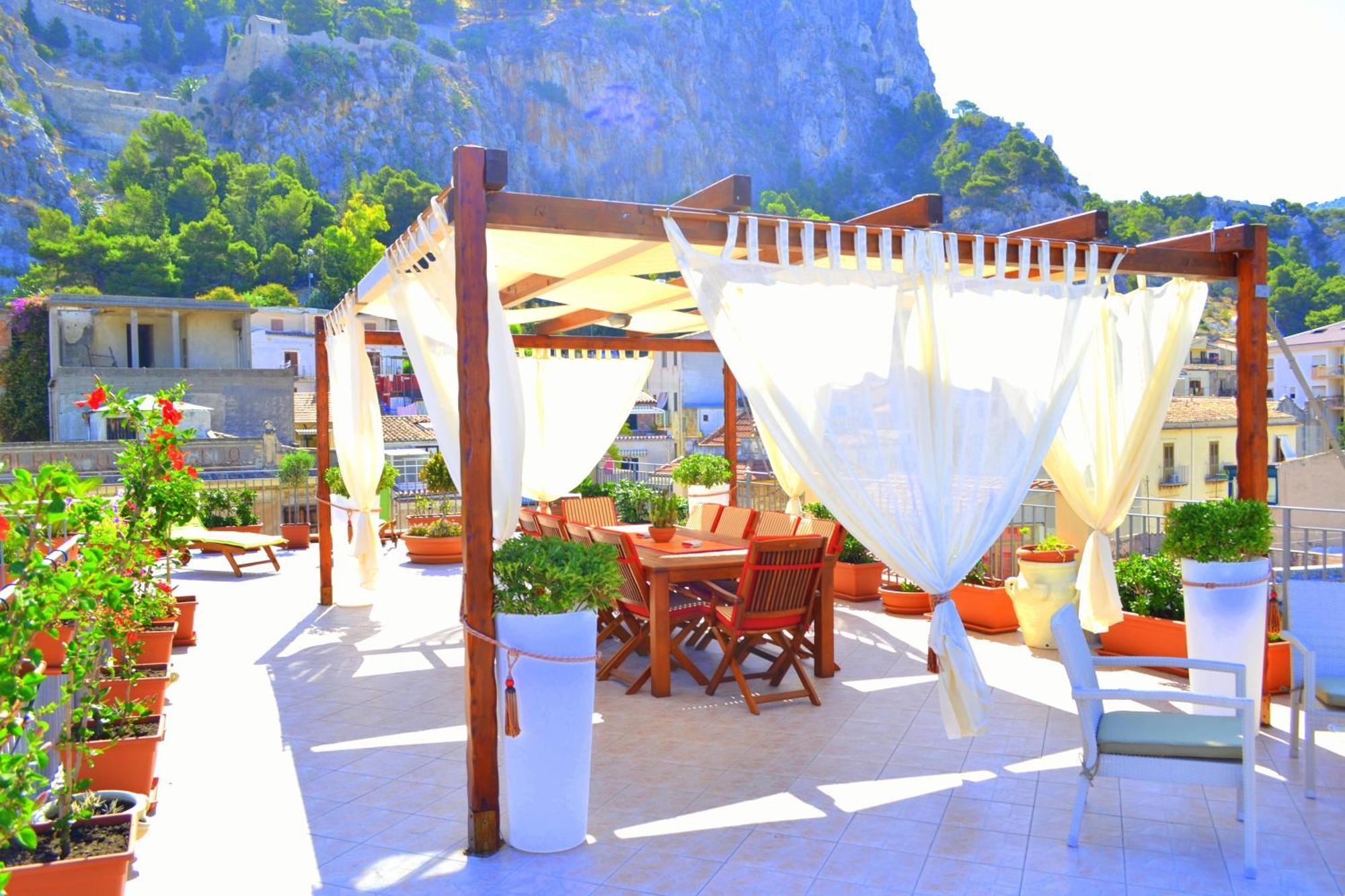 Scirocco Bed and Breakfast Cefalù Exteriör bild