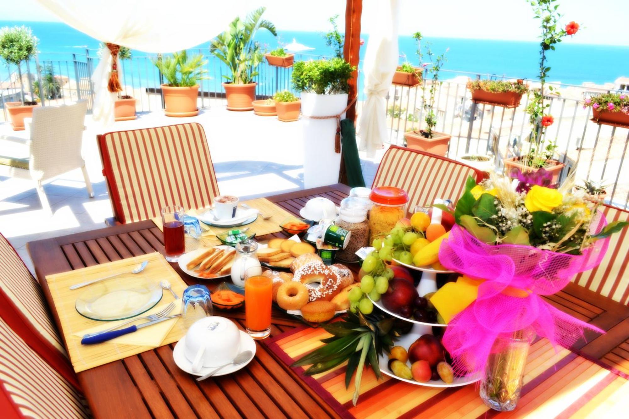Scirocco Bed and Breakfast Cefalù Exteriör bild