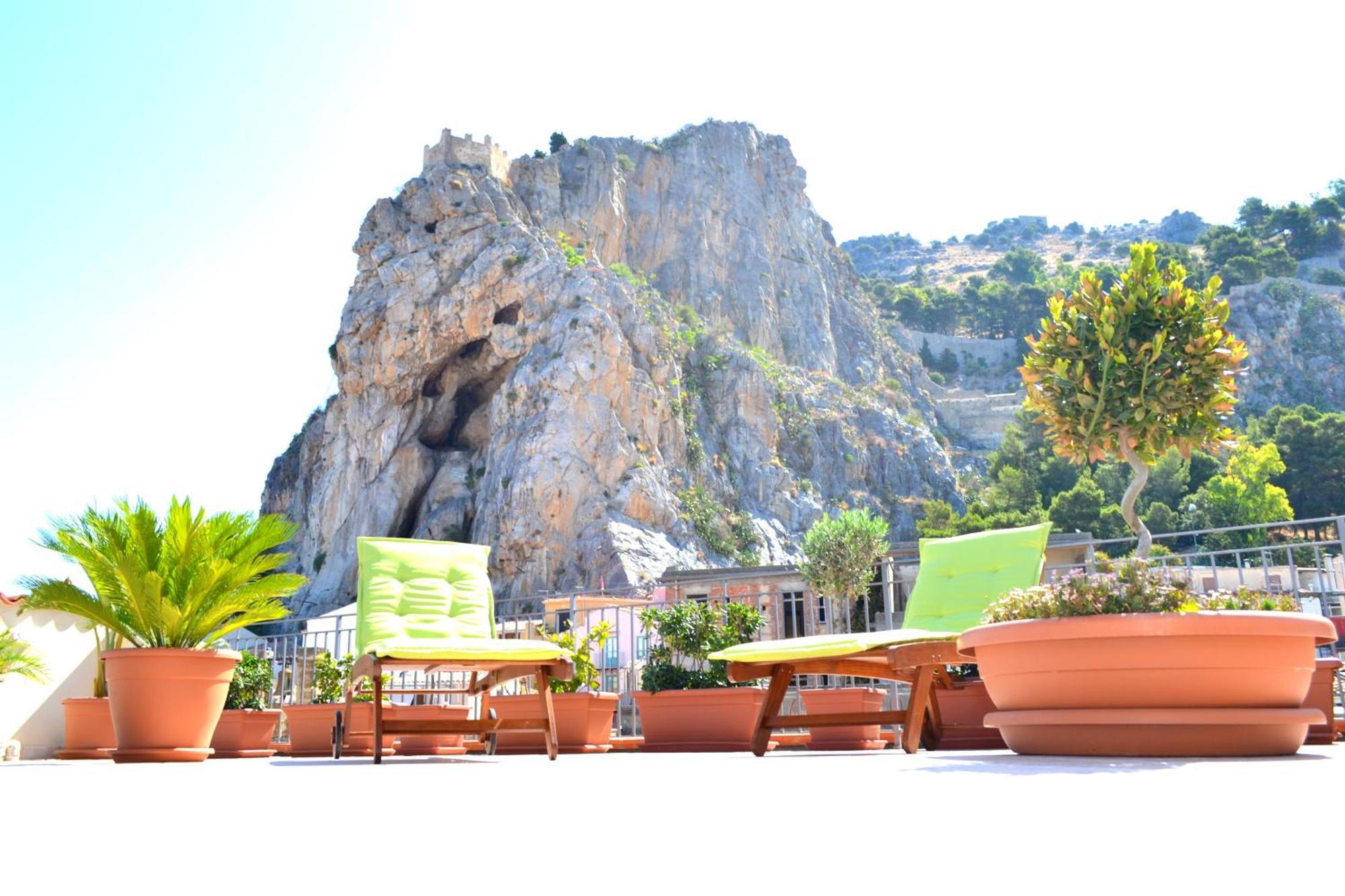 Scirocco Bed and Breakfast Cefalù Exteriör bild