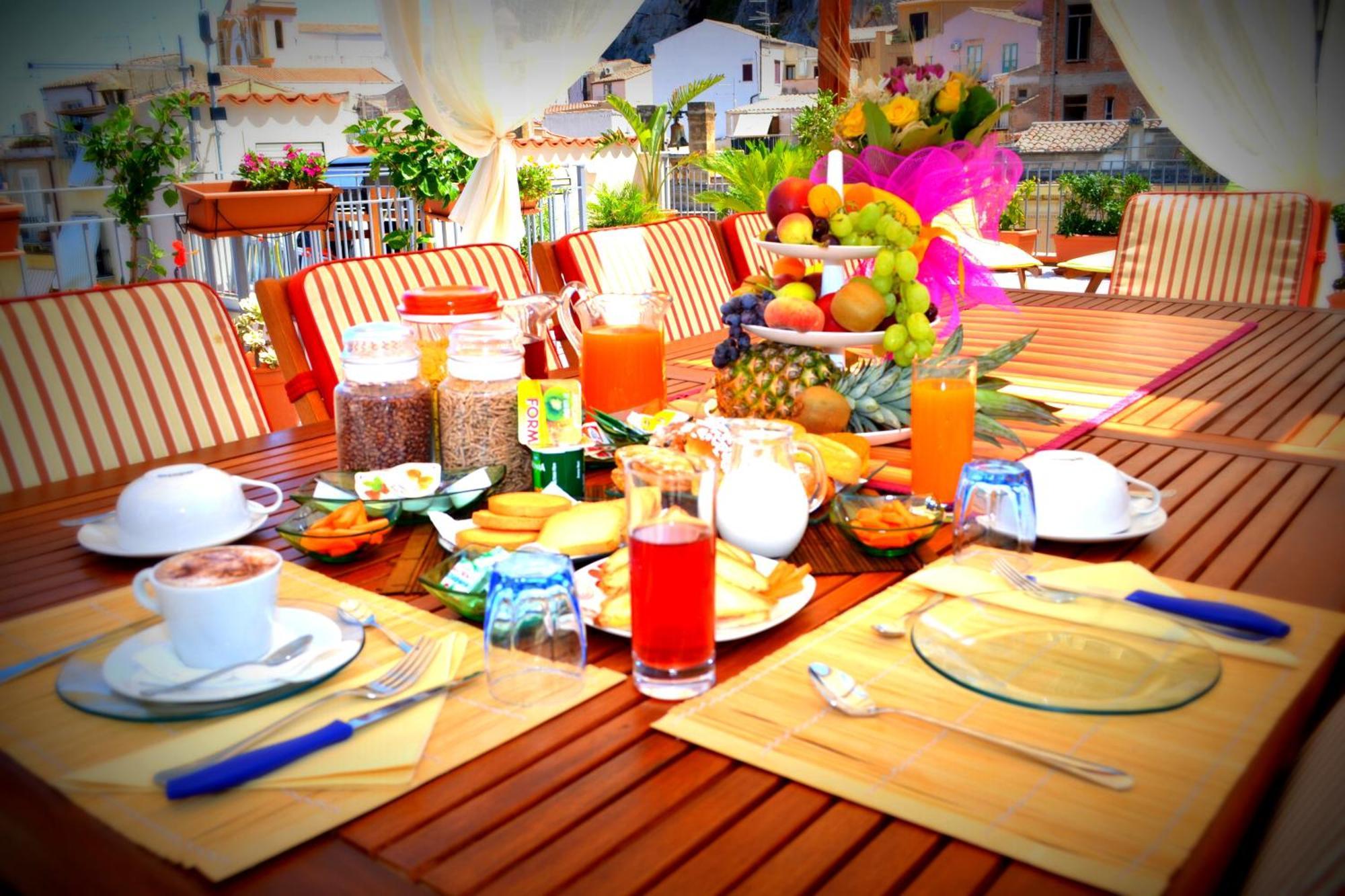 Scirocco Bed and Breakfast Cefalù Exteriör bild
