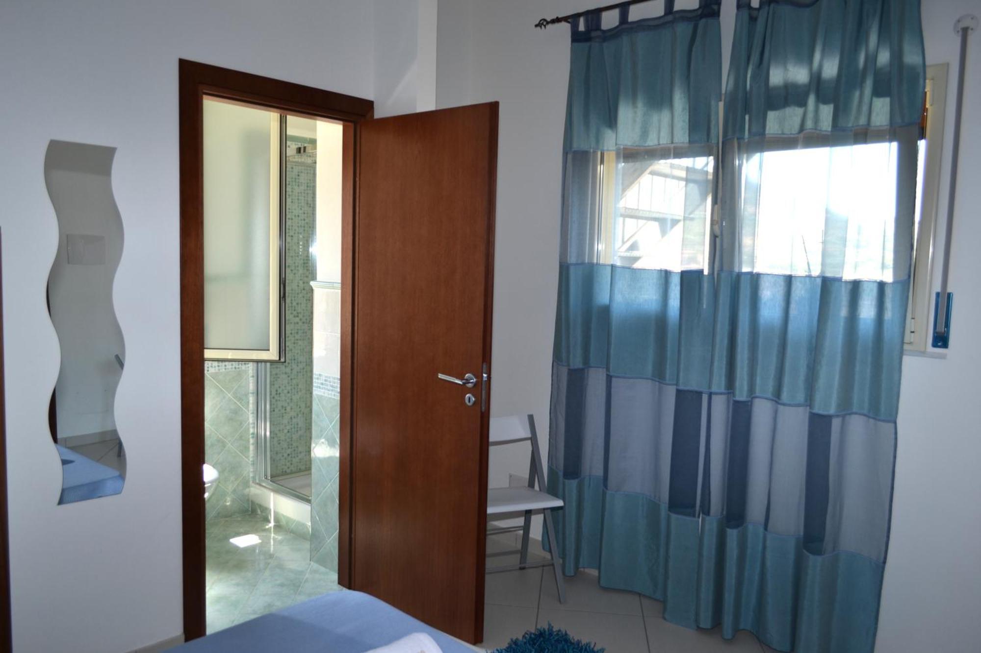 Scirocco Bed and Breakfast Cefalù Rum bild